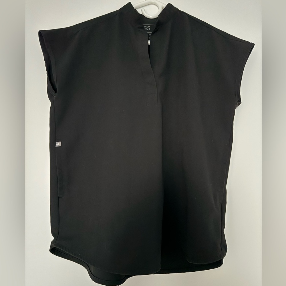 Rafaela Oversized Scrub top in XXS in black